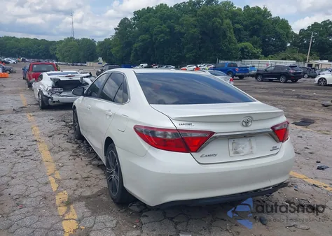 2016 Toyota Camry Se z USA, uszkodzony, nr VIN 4T1BF1FK5GU141523
